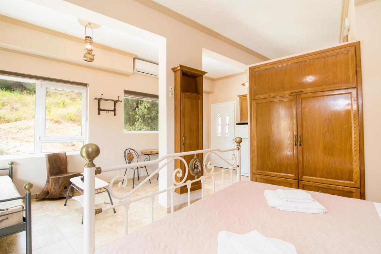 Kadith Apartments Агиос Гордиос Екстериор снимка
